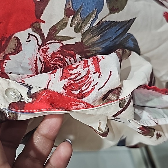 Floral Blouse - Picture 4 of 4